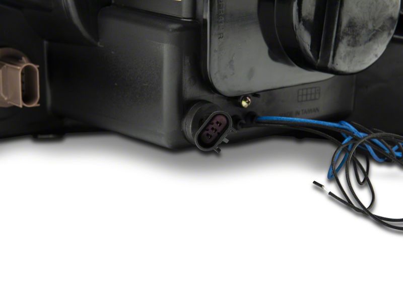 Raxiom 04-08 Ford F-150 Dual LED Halo Projector Headlights- Chrome Housing (Clear Lens) T542850 T542850 Photo - Close Up