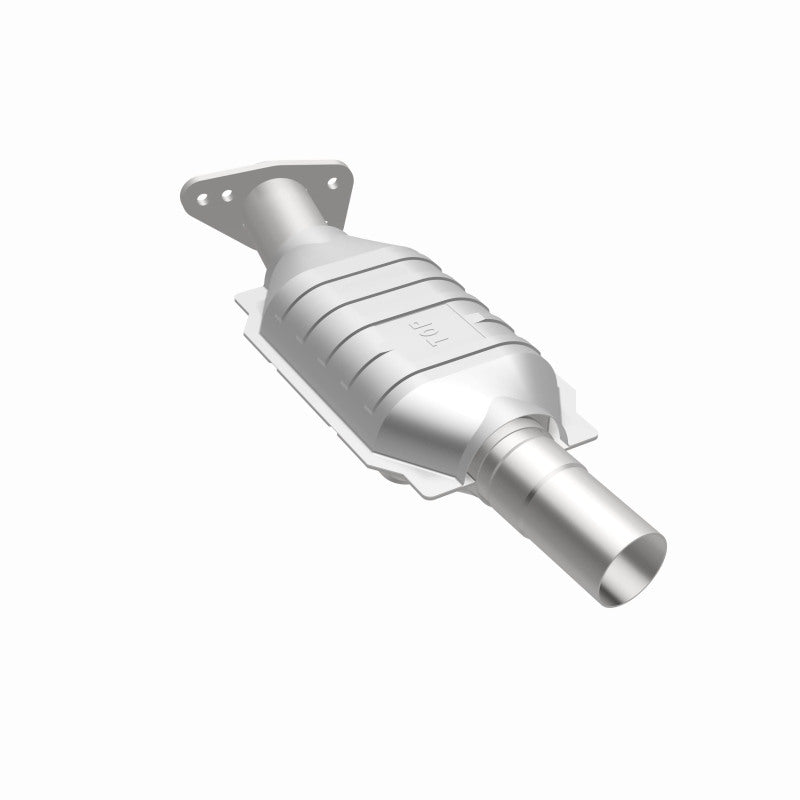 MagnaFlow California Grade CARB Compliant Direct-Fit Catalytic Converter 3322418 360 Degree Image Set
