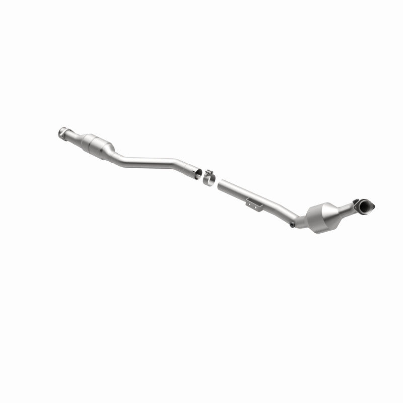 MagnaFlow Mercedes-Benz E430 OEM Grade Federal / EPA Compliant Direct-Fit Catalytic Converter 51628 360 Degree Image Set