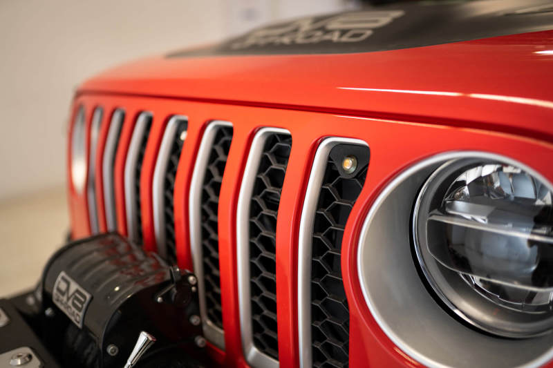 DV8 Offroad 2018+ Jeep JL Grill Amber Marker Lights GRJL-02 GRJL-02 Photo - Mounted