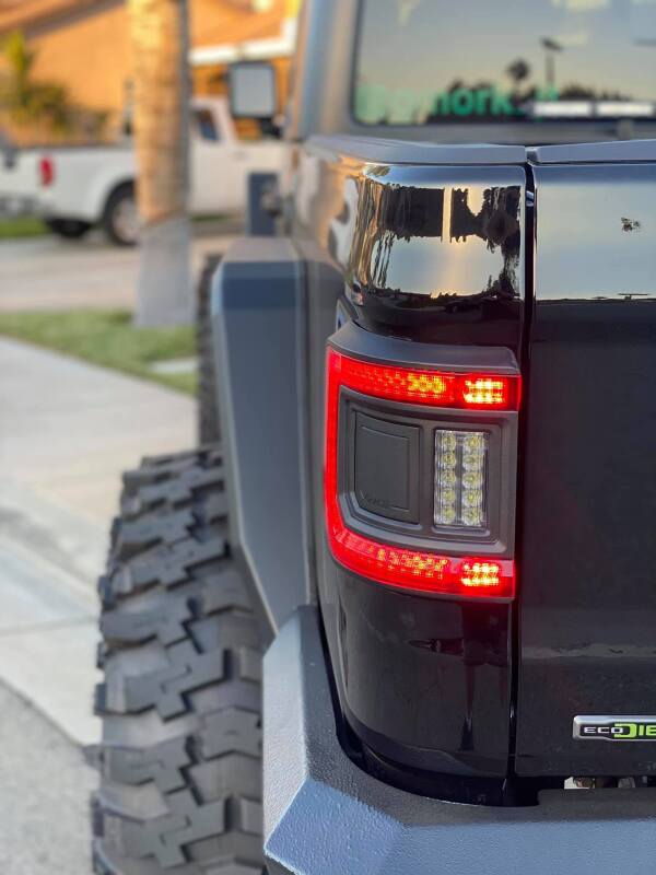 ORACLE Lighting Oracle Jeep Gladiator JT Flush Mount LED Tail Lights 5882-504 5882-504 Photo - lifestyle view