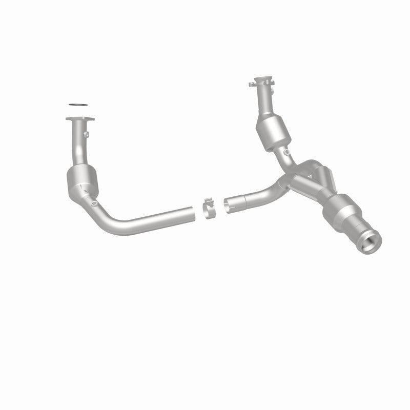 MagnaFlow OEM Grade Federal / EPA Compliant Direct-Fit Catalytic Converter 52616 360 Degree Image Set