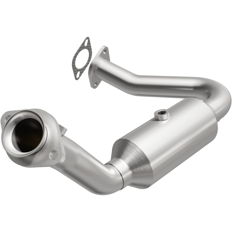 MagnaFlow OEM Grade Federal / EPA Compliant Direct-Fit Catalytic Converter 49677 Photo - Primary