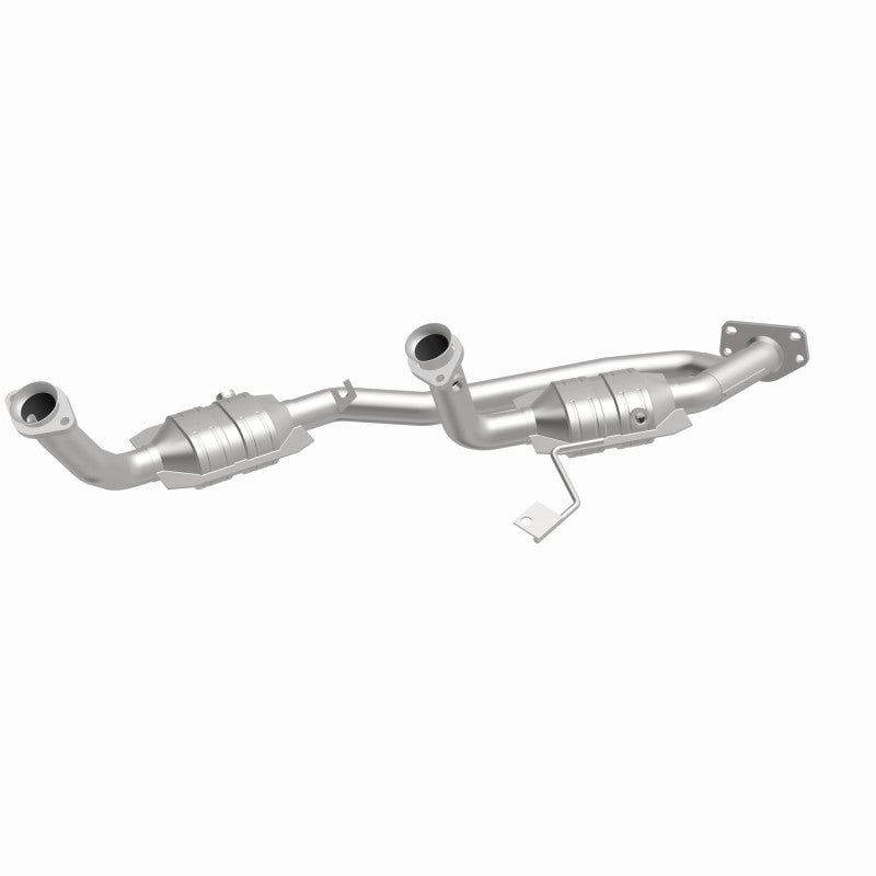MagnaFlow OEM Grade Federal / EPA Compliant Direct-Fit Catalytic Converter 49079 360 Degree Image Set
