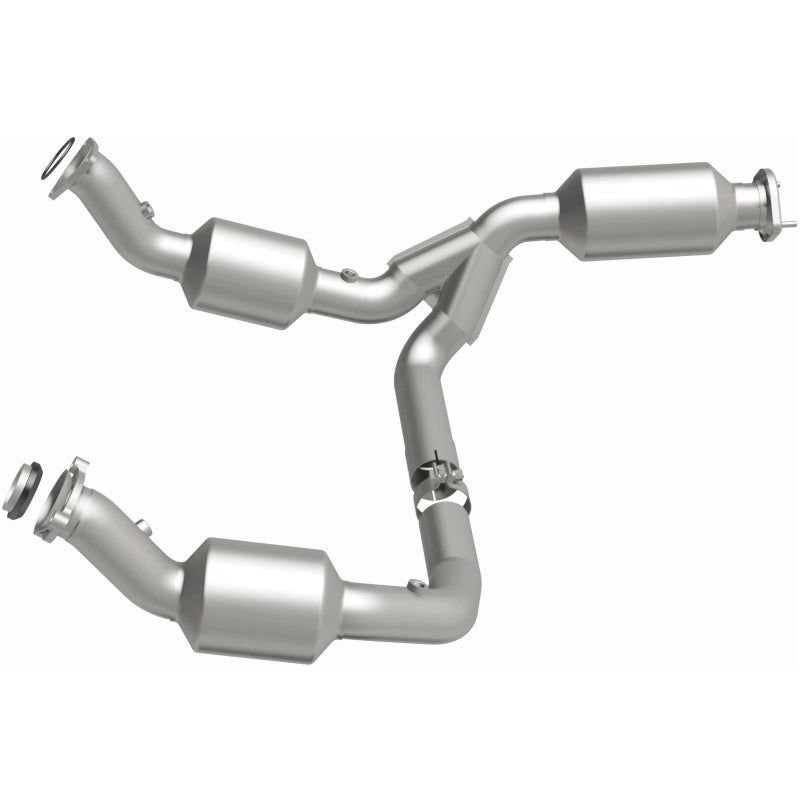 Magnaflow 2021 Chevrolet Express 2500 4.3L Underbody Direct-Fit Catalytic Converter 280429 280429 Photo - out of package
