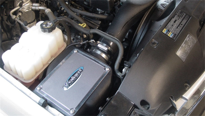 Volant 01-06 Chevrolet Avalanche 2500 8.1 V8 PowerCore Closed Box Air Intake 159816 Photo - Mounted