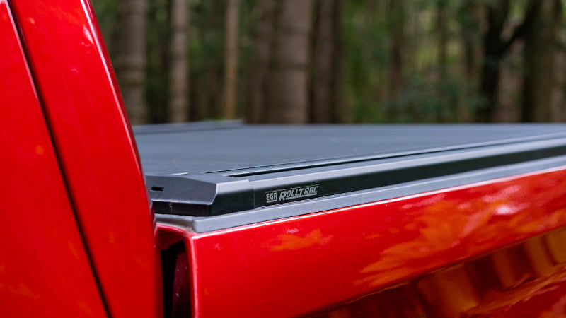 EGR 19-23 Chevrolet Silverado RollTrac Electric Retractable Bed Cover RT039603E RT039603E Photo - Mounted
