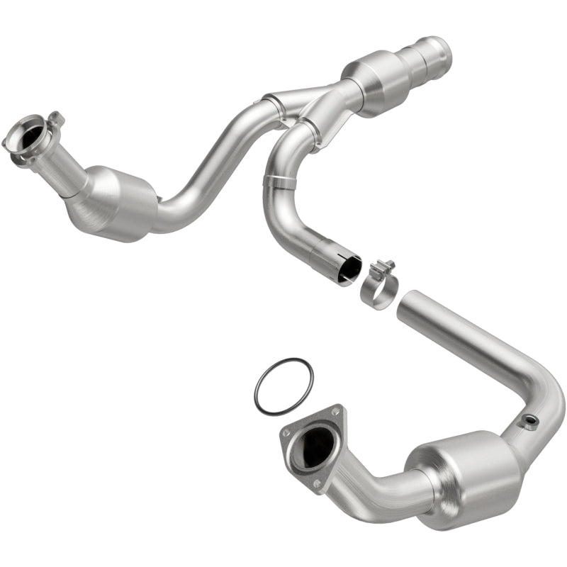 MagnaFlow OEM Grade Federal / EPA Compliant Direct-Fit Catalytic Converter 52616 Photo - Primary