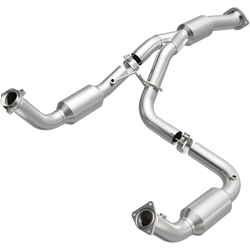 MagnaFlow California Grade CARB Compliant Direct-Fit Catalytic Converter 5582113 Photo - Primary