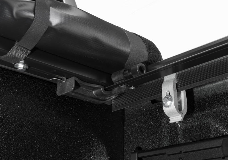 Truxedo 19-21 RAM 1500 (New Body) w/ Multifunction Tailgate 5ft 7in Pro X15 Bed Cover 1485801 1485801 Photo - Close Up