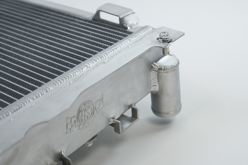 CSF 84-88 Mercedes-Benz W201 190E 2.3L - 16 w/ A/C High Performance Aluminum Radiator 7220 7220 Photo - Close Up