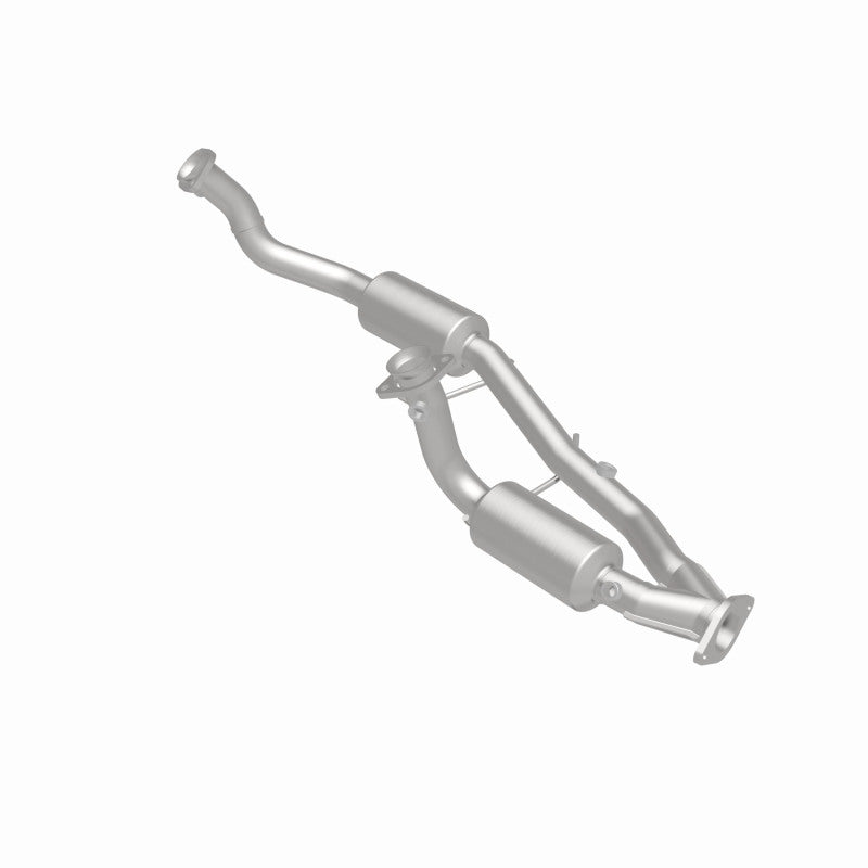 MagnaFlow Ford Windstar California Grade CARB Compliant Direct-Fit Catalytic Converter 3391381 360 Degree Image Set