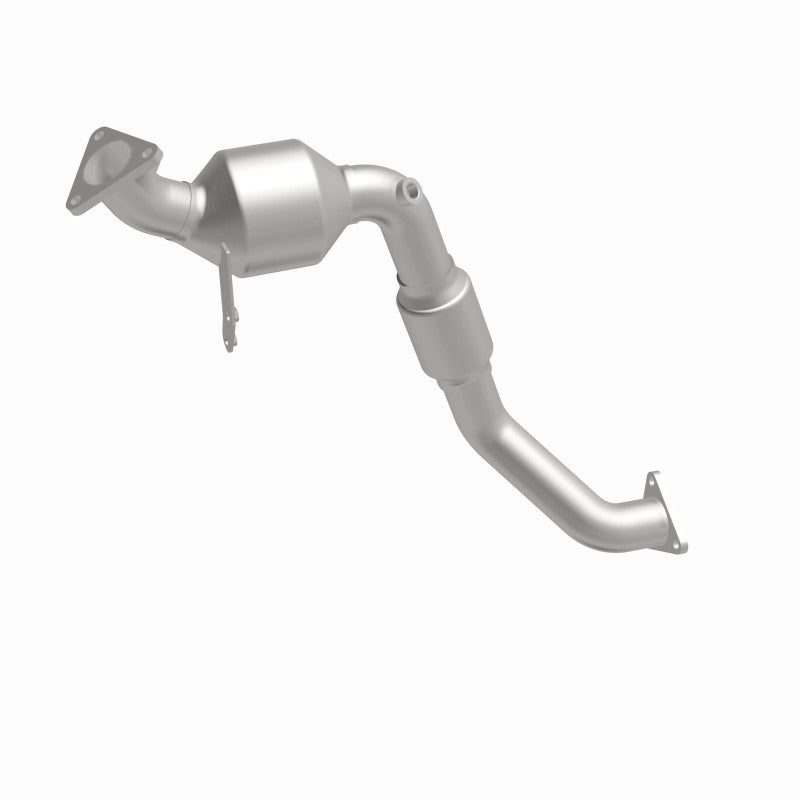 MagnaFlow OEM Grade Federal / EPA Compliant Direct-Fit Catalytic Converter 52585 360 Degree Image Set