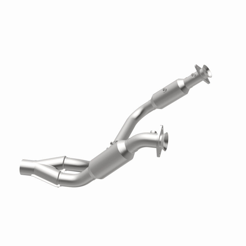 MagnaFlow Dodge Ram 1500 California Grade CARB Compliant Direct-Fit Catalytic Converter 5451664 360 Degree Image Set