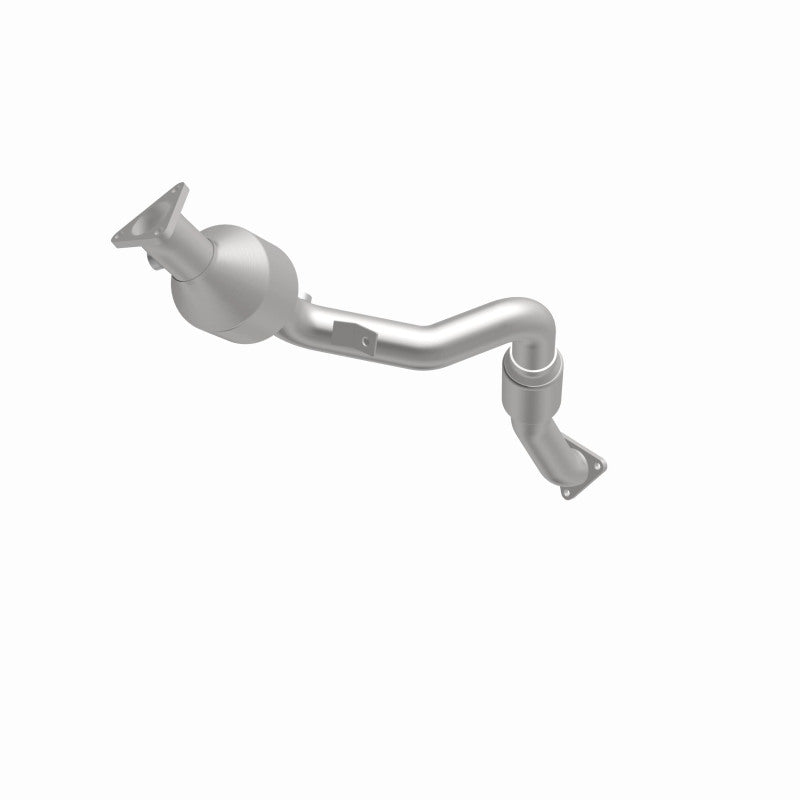 MagnaFlow California Grade CARB Compliant Direct-Fit Catalytic Converter 5582586 360 Degree Image Set