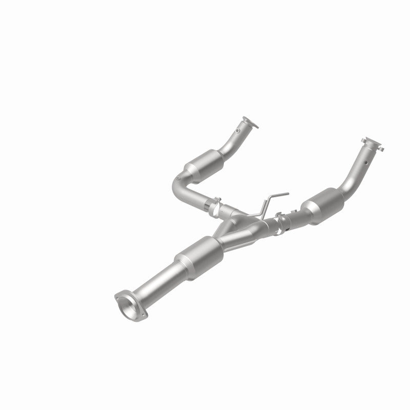 MagnaFlow California Grade CARB Compliant Direct-Fit Catalytic Converter 5582113 360 Degree Image Set