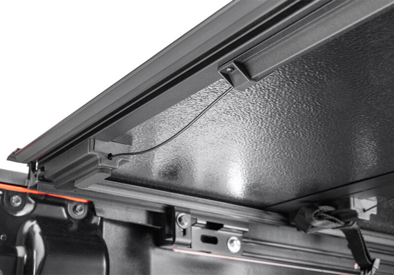 BAK Flip G2 16-19 Toyota Tacoma 6' Bed 226427 Photo - Close Up