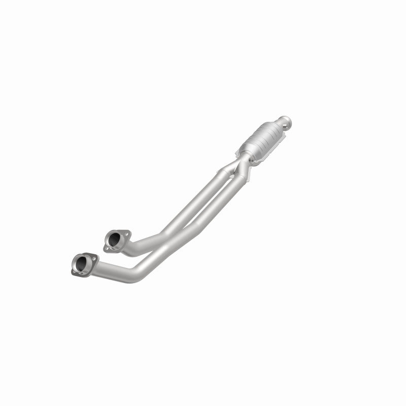 MagnaFlow Volvo HM Grade Federal / EPA Compliant Direct-Fit Catalytic Converter 23954 360 Degree Image Set