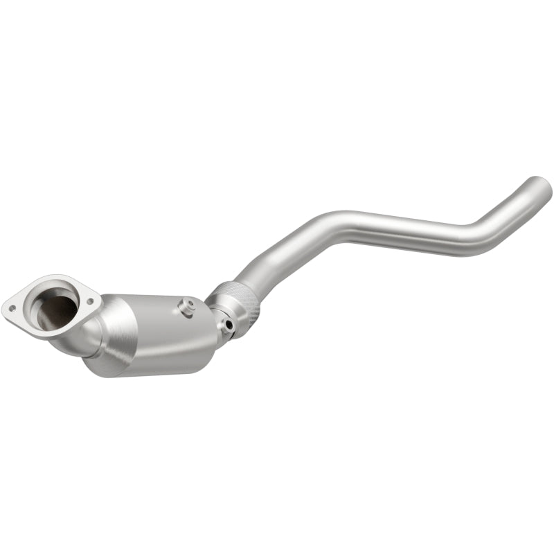 MagnaFlow California Grade CARB Compliant Direct-Fit Catalytic Converter 4561244 Photo - Primary