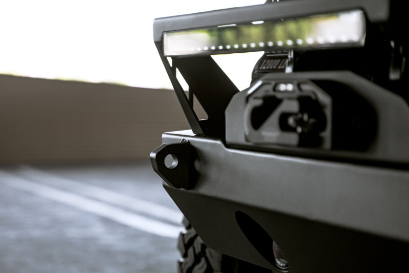 DV8 Offroad 07-23 Jeep Wrangler/Gladiator JT/JK/JL FS-25 Stubby Front Bumper w/Plated Bull Bar FBJL-06 FBJL-06 Photo - Unmounted