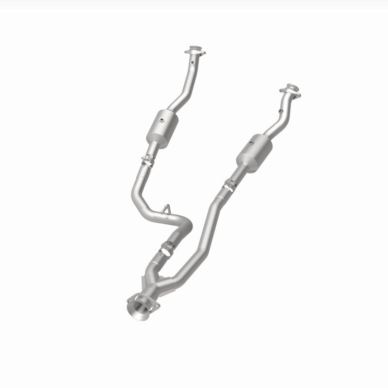 Magnaflow 20-21 Ford Transit-150 Single Underbody V6 3.5L RWD Direct-Fit Catalytic Converter 280248 280248 360 Degree Image Set