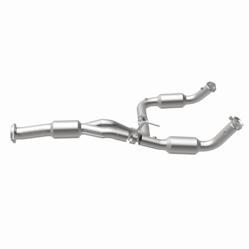 MagnaFlow California Grade CARB Compliant Direct-Fit Catalytic Converter 5582812 360 Degree Image Set