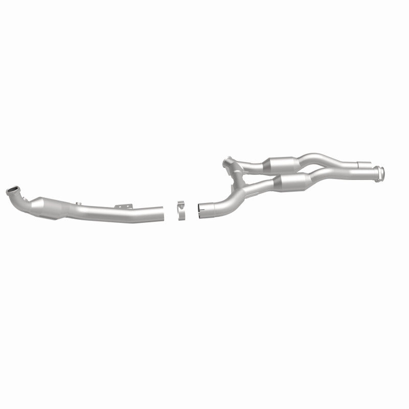 MagnaFlow Mercedes-Benz HM Grade Federal / EPA Compliant Direct-Fit Catalytic Converter 24334 360 Degree Image Set