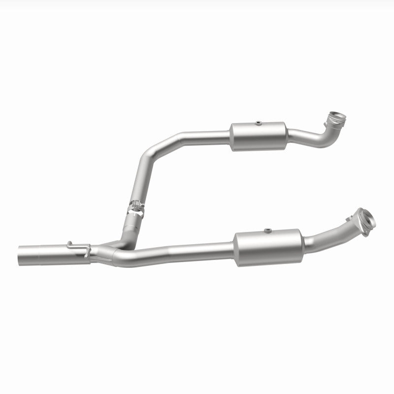 Magnaflow 09-13 Ford E-350 Super Duty V10 6.8 OEM Underbody Direct Fit Catalytic Converter 21-599 21-599 360 Degree Image Set