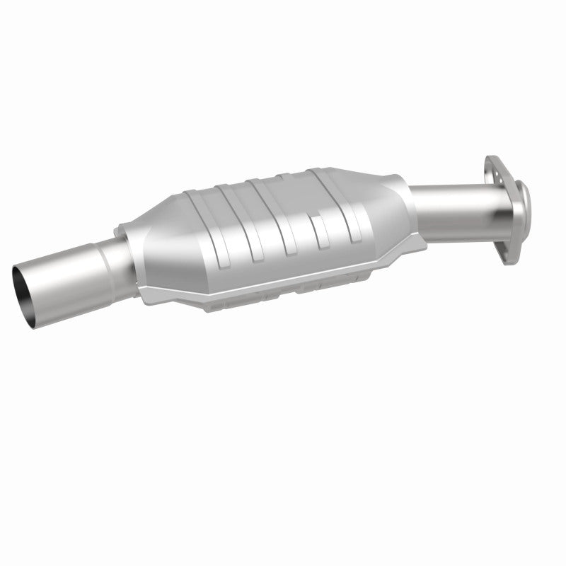 MagnaFlow Standard Grade Federal / EPA Compliant Direct-Fit Catalytic Converter 93431 360 Degree Image Set