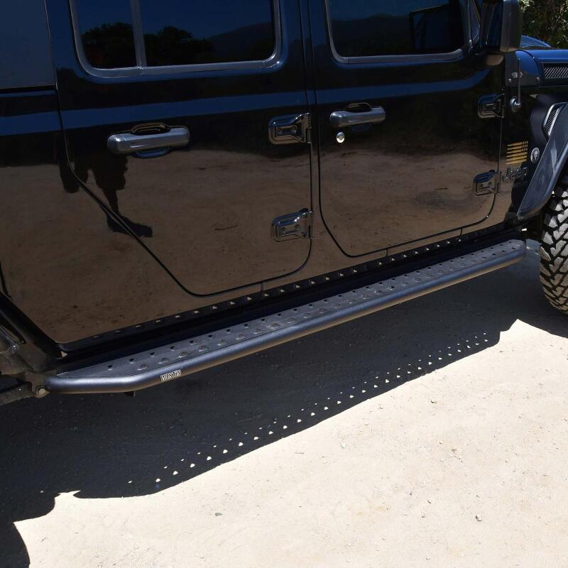 Westin 20-24 Jeep Gladiator Outlaw Running Board 28-34165 28-34165 Photo - Mounted