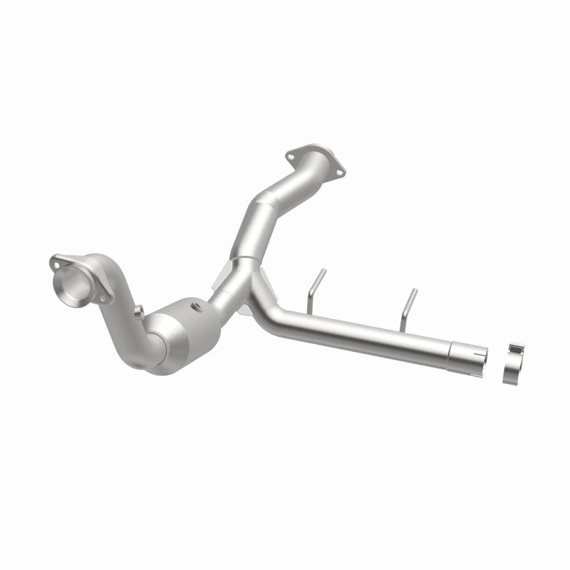 MagnaFlow Ford F-150 OEM Grade Federal / EPA Compliant Direct-Fit Catalytic Converter 21-471 360 Degree Image Set