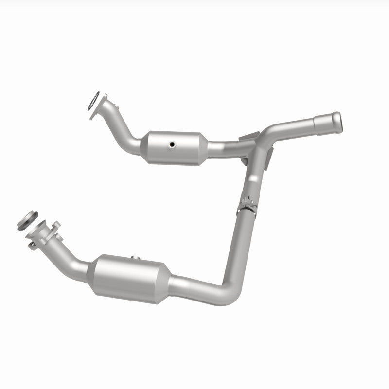 Magnaflow 19-20 GMC Sierra 1500 Single Underbody 4.3L/5.3L Direct Fit Catalytic Converter 280656 280656 360 Degree Image Set