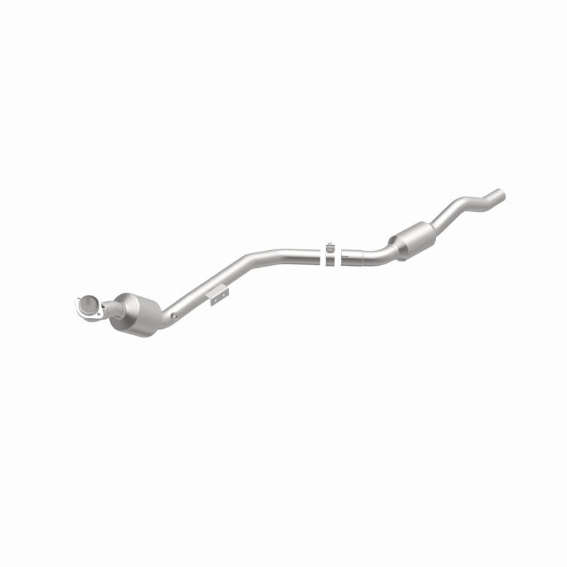 MagnaFlow Mercedes-Benz E350 OEM Grade Federal / EPA Compliant Direct-Fit Catalytic Converter 51645 360 Degree Image Set