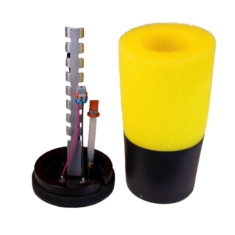 Aeromotive Fuel Pump - Universal - 16-Bolt - 450 - 6-10in Depth 18085 18085 Photo - Close Up