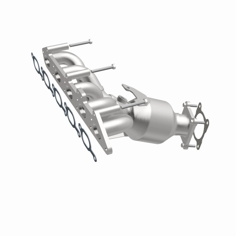 Magnaflow 01-05 Volvo S60/V70 2.4L Direct Fit Converter 22-138 22-138 360 Degree Image Set