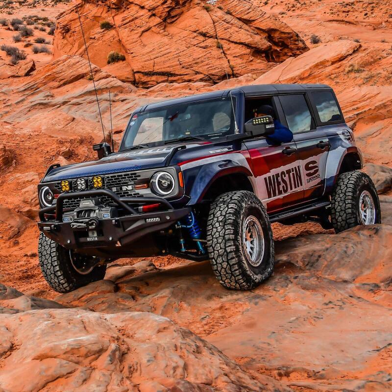 Superwinch 12000 LBS 12 VDC 3/8in x 80ft Synthetic Rope SX 12000SR Winch - Graphite 1712201 1712201 Photo - lifestyle view