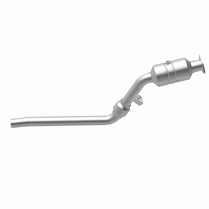 MagnaFlow Audi A4 Quattro OEM Grade Federal / EPA Compliant Direct-Fit Catalytic Converter 51124 360 Degree Image Set
