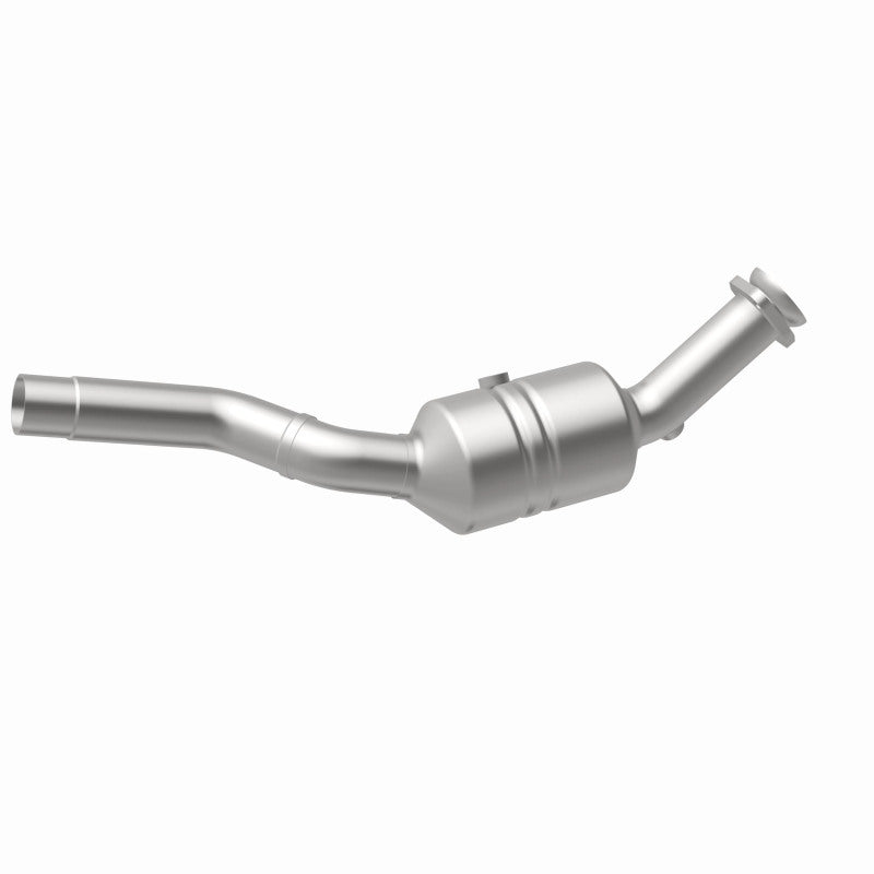 MagnaFlow Jaguar California Grade CARB Compliant Direct-Fit Catalytic Converter 5461948 360 Degree Image Set
