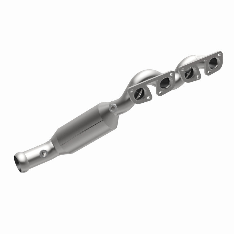 MagnaFlow BMW X5 OEM Grade Federal / EPA Compliant Manifold Catalytic Converter 52237 360 Degree Image Set