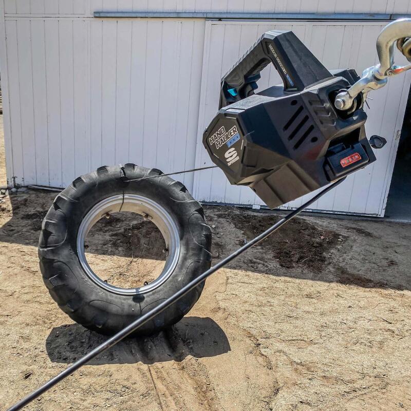 Superwinch Hand Hauler 1000 Winch 1710001 1710001 Photo - lifestyle view
