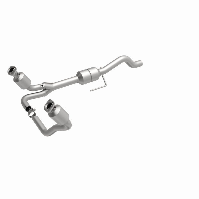 MagnaFlow Dodge Durango OEM Grade Federal / EPA Compliant Direct-Fit Catalytic Converter 51338 360 Degree Image Set