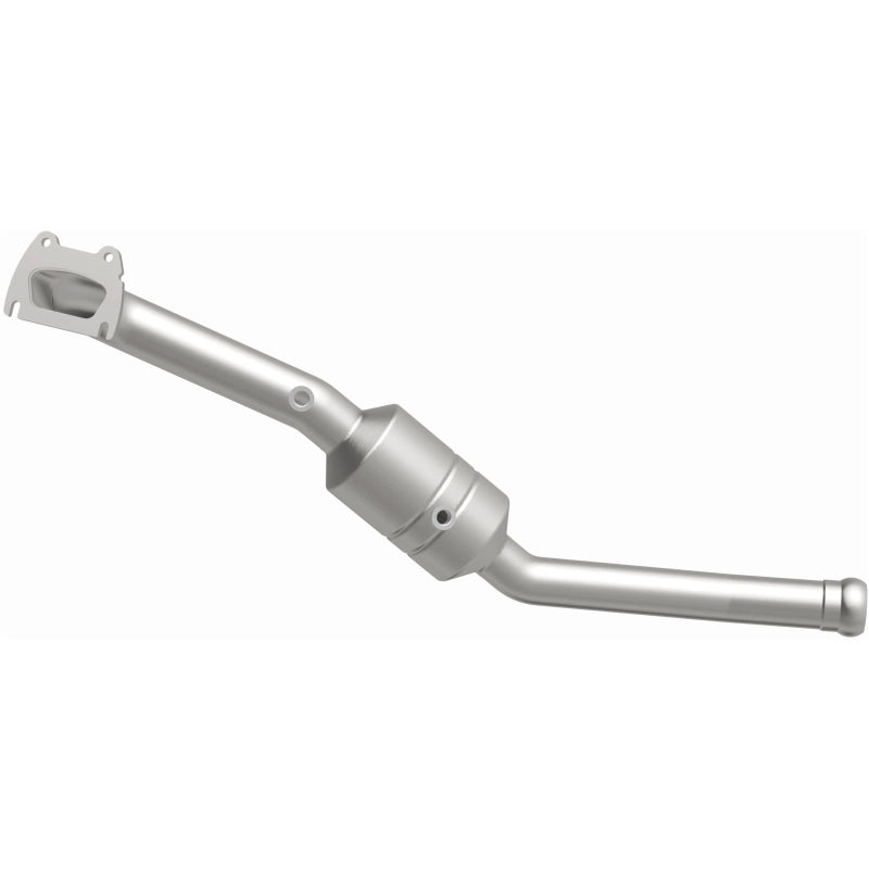 MagnaFlow California Grade CARB Compliant Direct-Fit Catalytic Converter 5551737 Photo - out of package