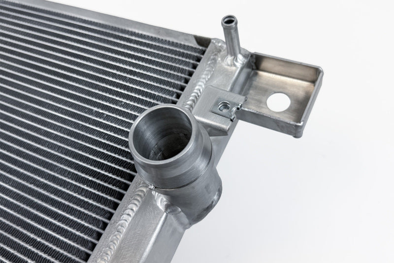 CSF 2021+ Ford Bronco/2024+ Ford Ranger 2.3L & 2.7L EcoBoost Heavy Duty All Metal Radiator 8228 8228 Photo - Close Up
