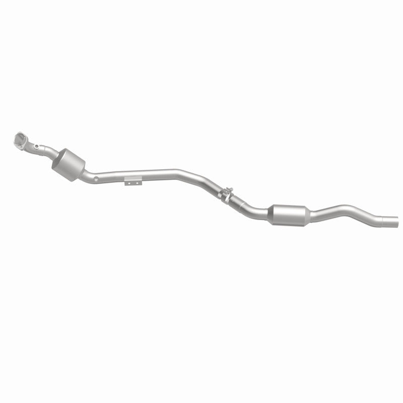 MagnaFlow Mercedes-Benz E350 OEM Grade Federal / EPA Compliant Direct-Fit Catalytic Converter 51645 360 Degree Image Set