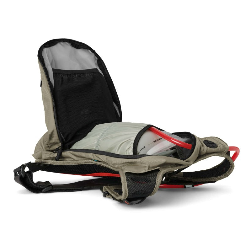 USWE Outlander Moto Hydration Pack 9L - Sand 209077021 209077021 User 1