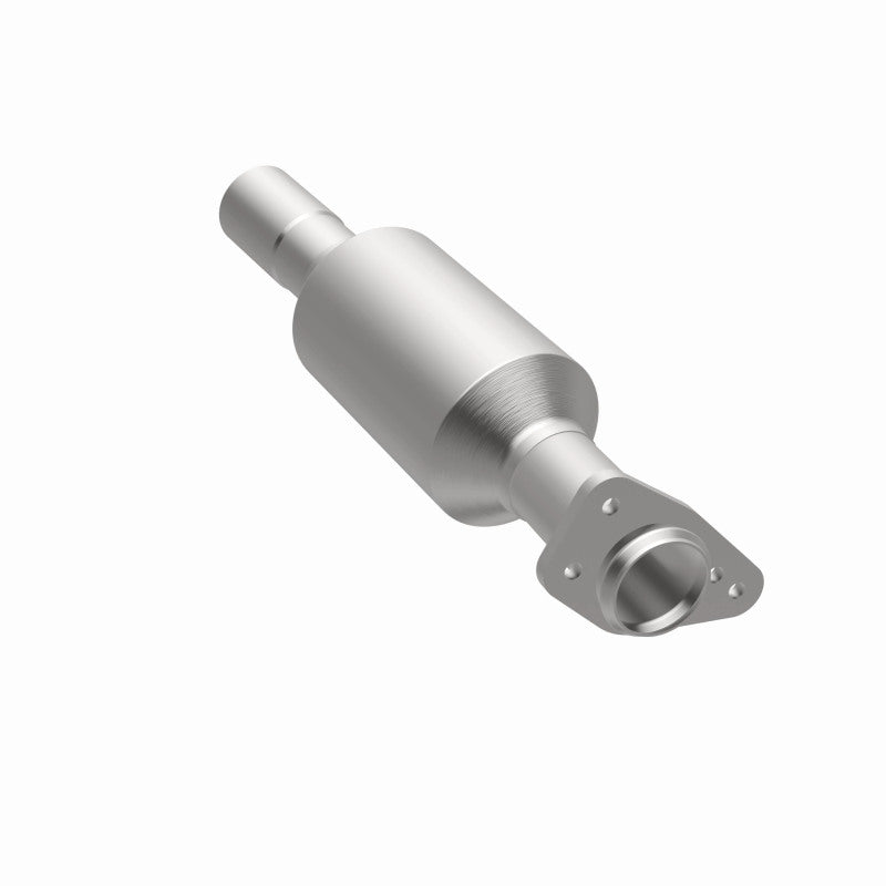 MagnaFlow California Grade CARB Compliant Direct-Fit Catalytic Converter 3322431 360 Degree Image Set