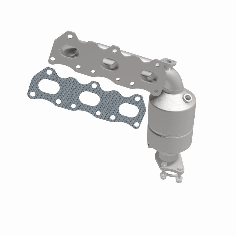 MagnaFlow Suzuki OEM Grade Federal / EPA Compliant Manifold Catalytic Converter 51272 360 Degree Image Set