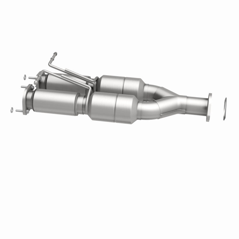 MagnaFlow Volvo XC90 OEM Grade Federal / EPA Compliant Direct-Fit Catalytic Converter 51850 360 Degree Image Set