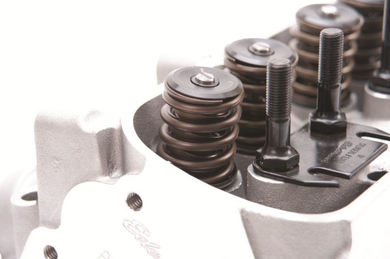 Edelbrock Cylinder Heads Pontiac, Performer D-port, 87CC Chambers, for Hydraulic 61575 Photo - Unmounted