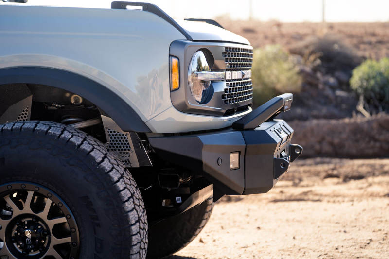 DV8 Offroad 2021+ Ford Bronco Front Bumper Winch Capable w/ Optional Bull Bar/Aux Light Opening FBBR-01 FBBR-01 Photo - lifestyle view
